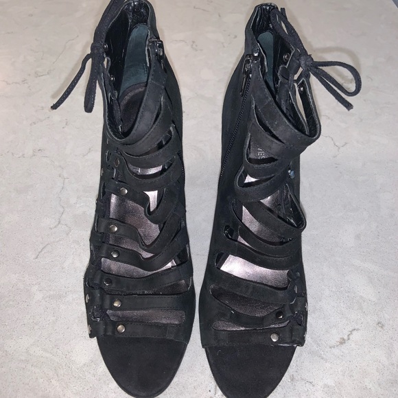 High Heels For Sale Size 8.5 All for just $50 - Picture 9 of 13